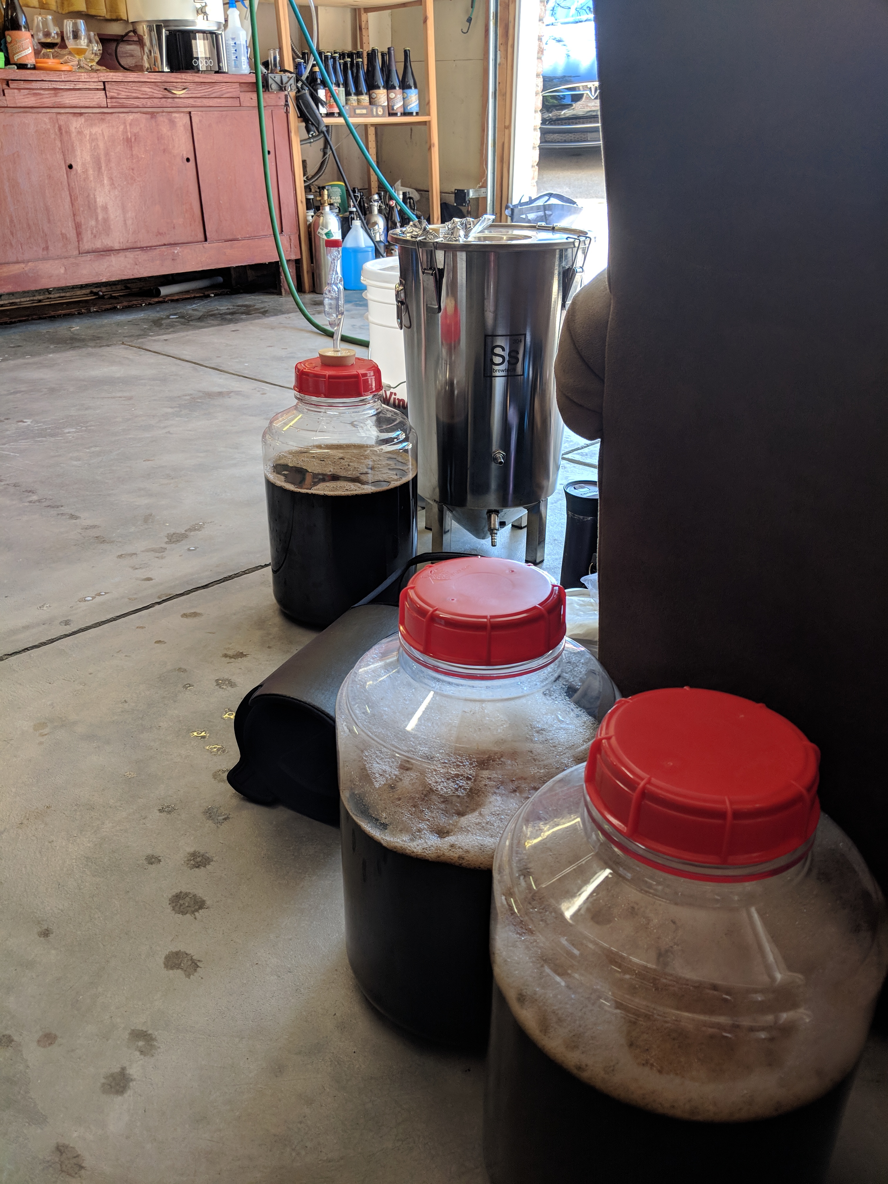 There was a run on 2.5 gallon widemouth fermentors at our LHBS..